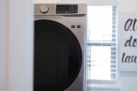 The Warhol - Pet-Friendly Apartment Bentonville Exteriör bild