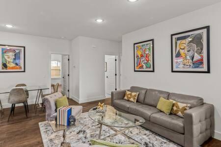 The Warhol - Pet-Friendly Apartment Bentonville Exteriör bild
